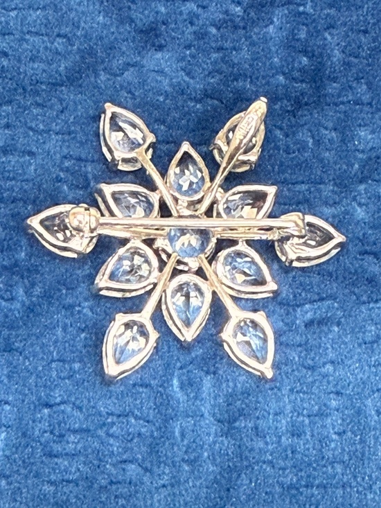 Designer 925 Sterling Silver Cubic Zirconia CZ Floral Snowflake Brooch Pendant - Picture 4 of 6